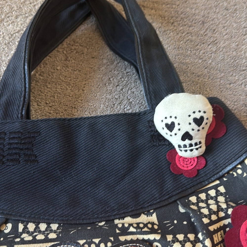 Hello Kitty Black and Red Tote - Picture 5 of 7